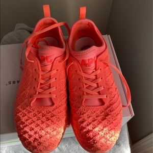 APL woman’s Techloom Phantom